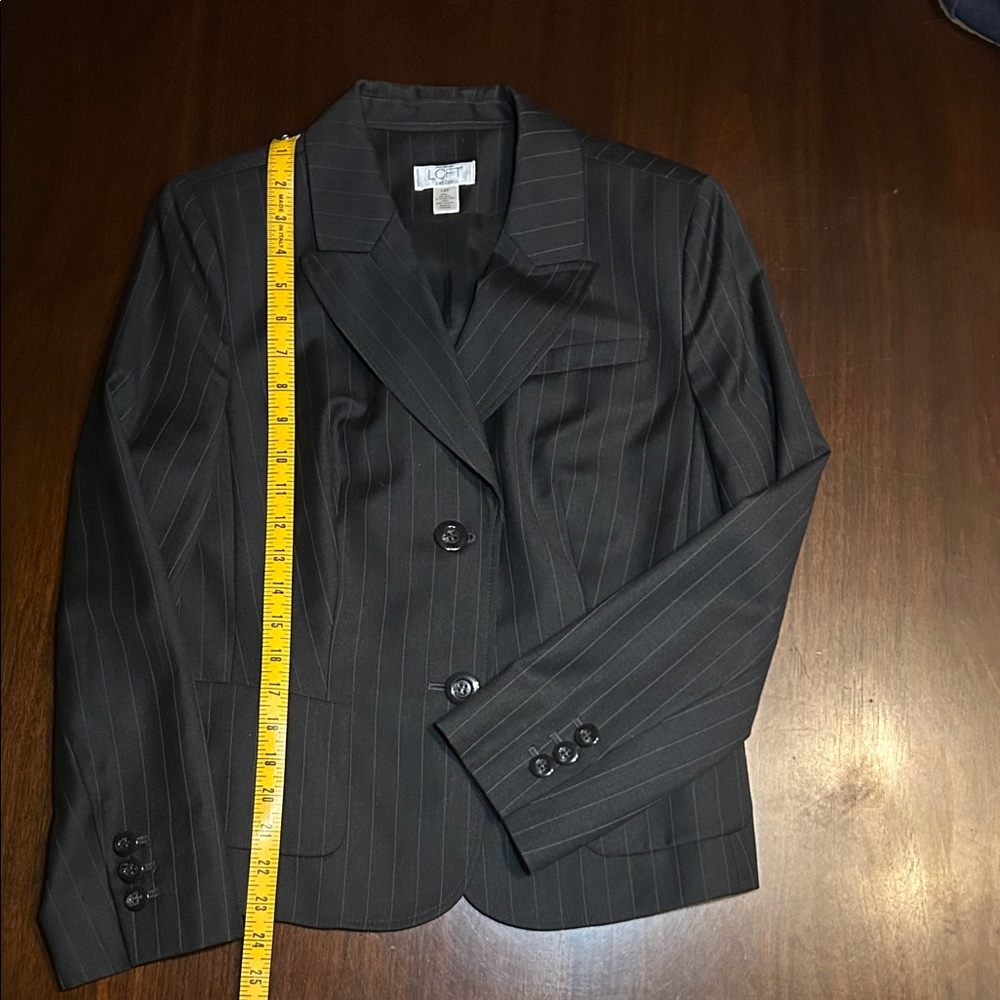 Loft women’s black suit jacket